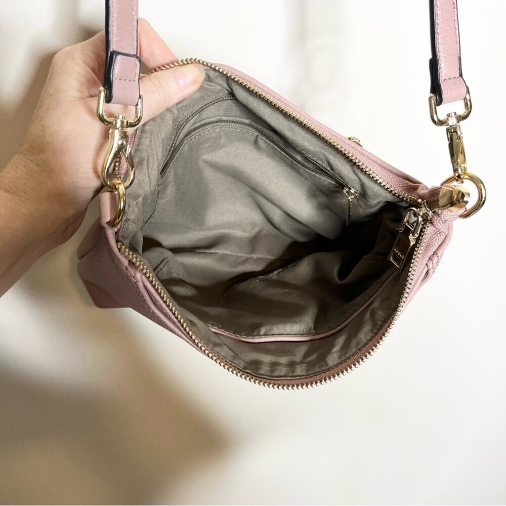 AMELIE GALANTI small rose pink faux leather crossbody purse w/gold hardware - Picture 5 of 8